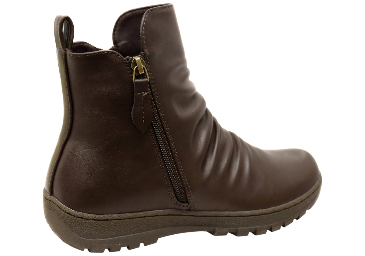 Weekend Comfort Ankle Boots