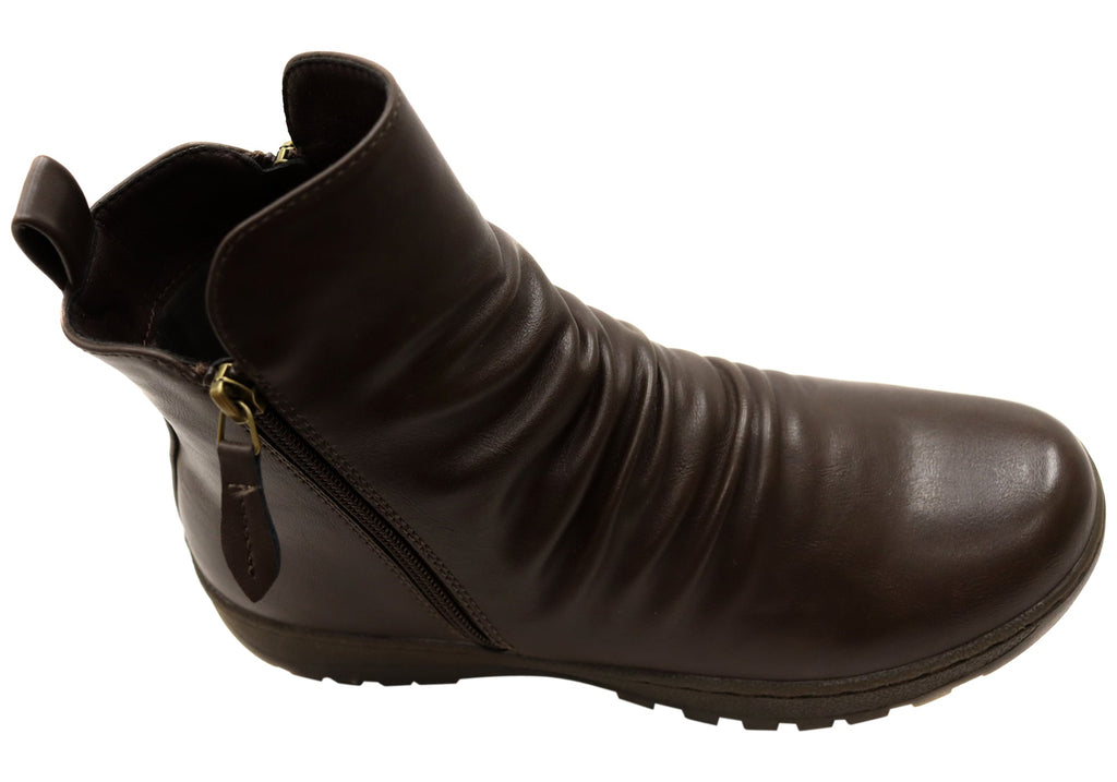 Weekend Comfort Ankle Boots