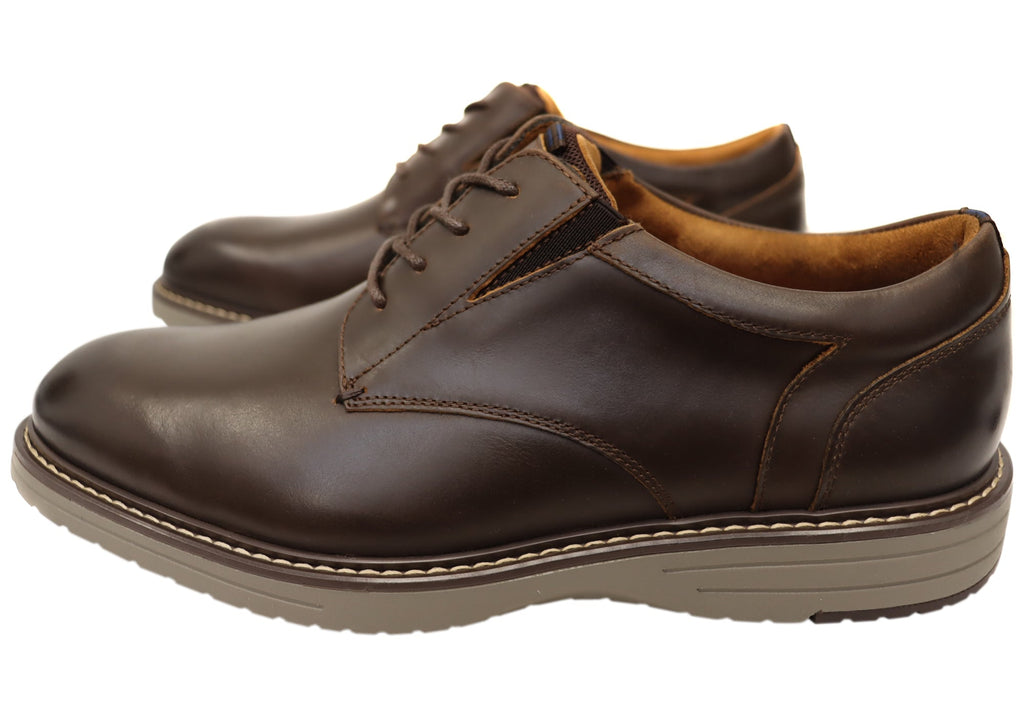 Men's Wide Plain Toe Shoes