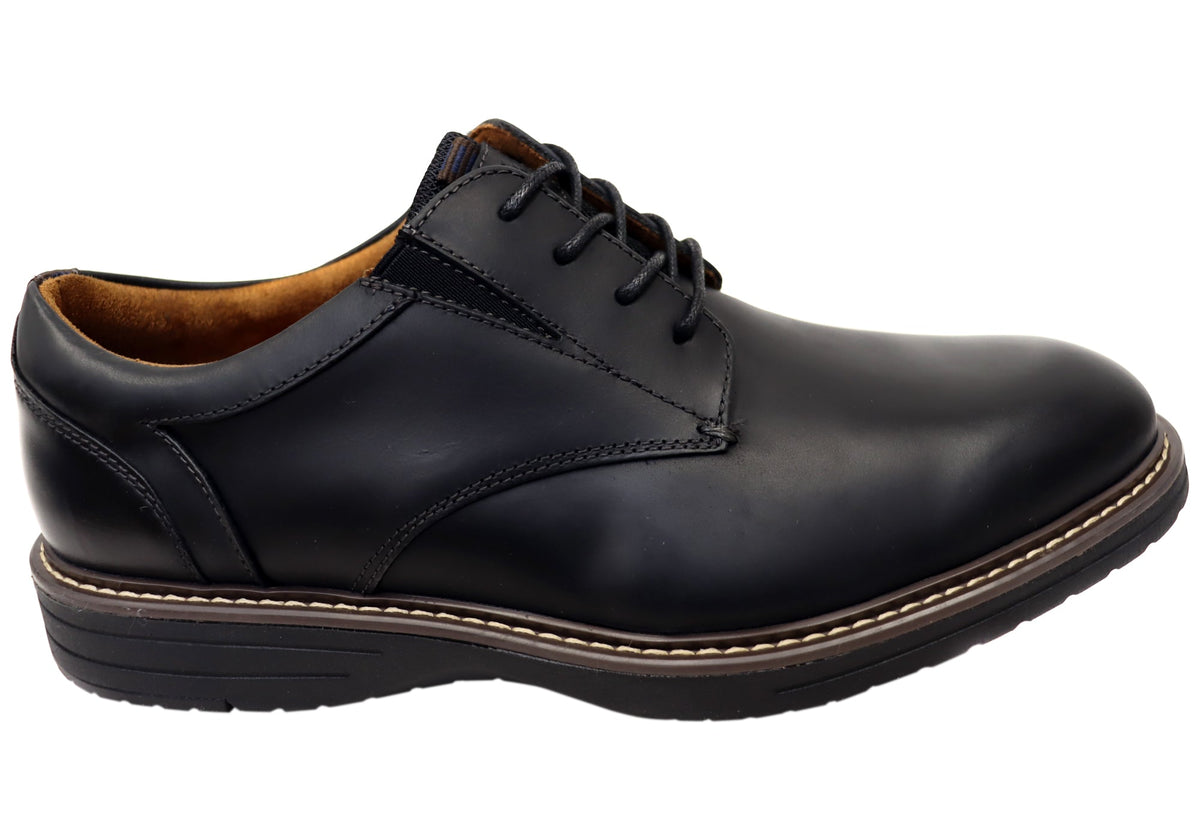 Men's Wide Plain Toe Shoes
