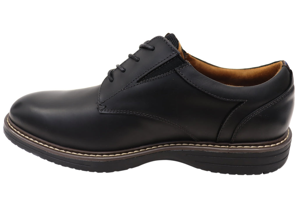 Men's Wide Plain Toe Shoes