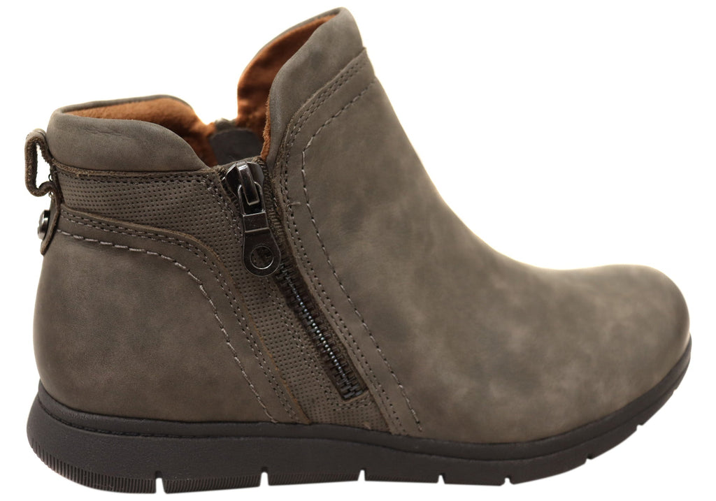 Side Zip Leather Boots