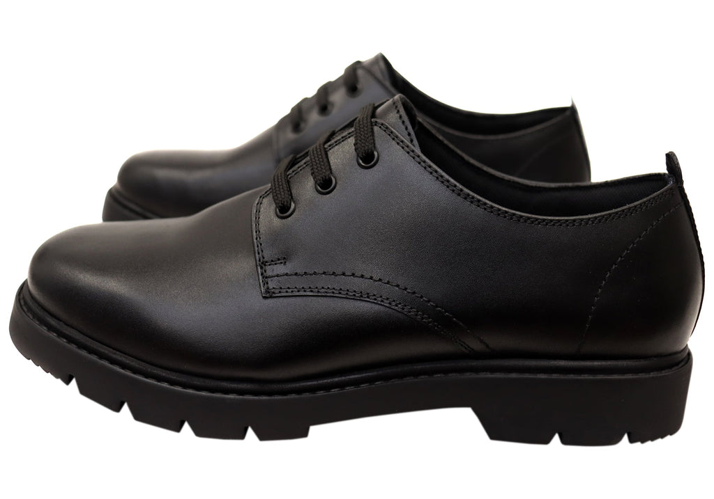 Men's Wide Leather Lace-Ups