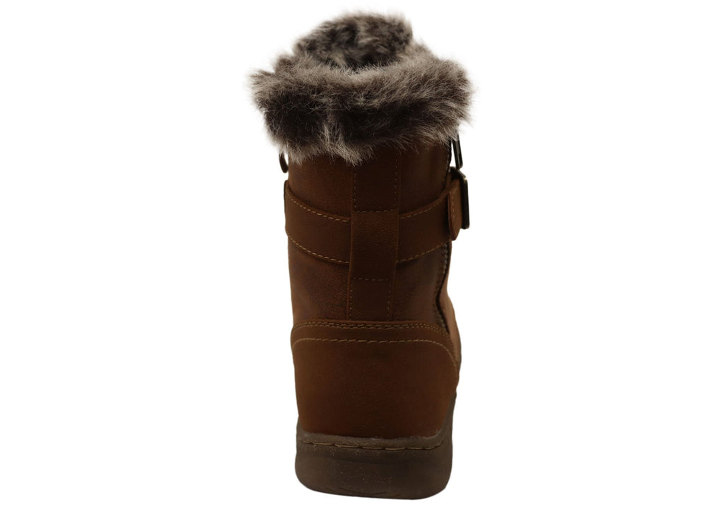 Fur Lined Lace-Up Boots