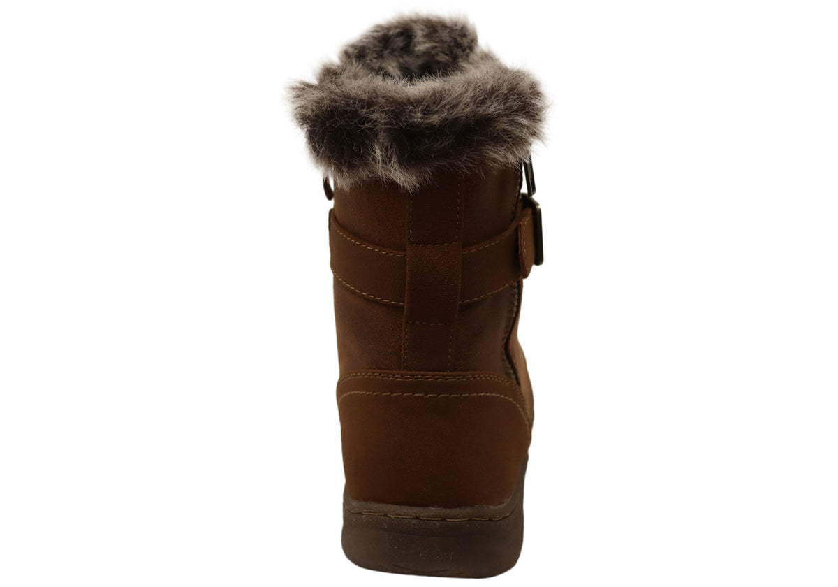Fur Lined Lace-Up Boots