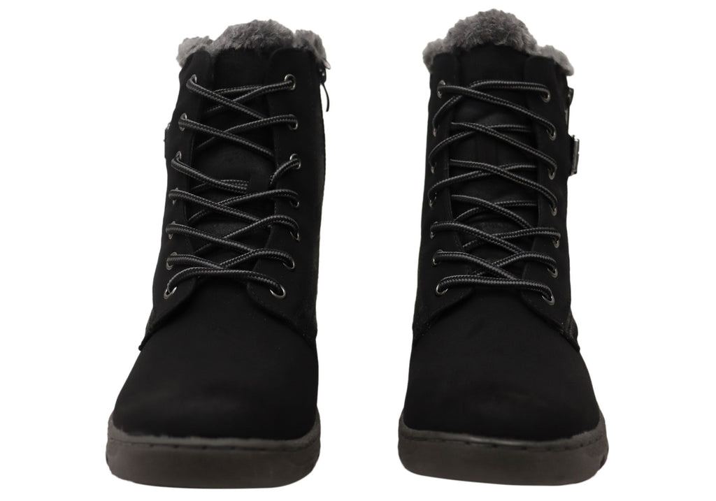 Fur Lined Lace-Up Boots